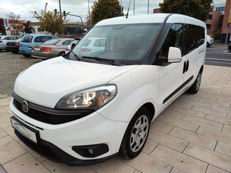 Weiß Gebraucht 2018 Fiat Doblò Van / Kleinbus | 15.950 € - Bild 1/4