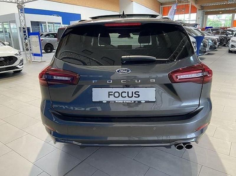 Gebraucht Ford Focus ST-Line 155 PS (114 kW) 2024 Grau Limousine