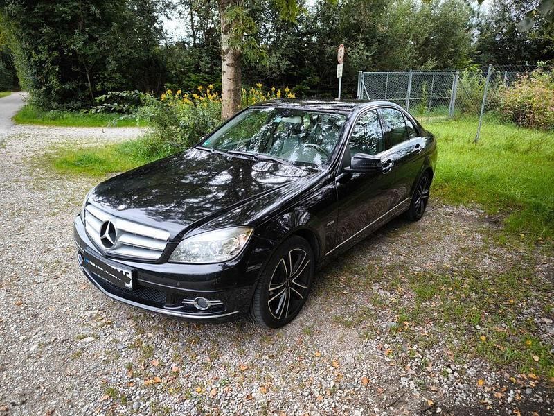 Gebraucht Mercedes C300 Avantgarde 231 PS (169 kW) 2010 Schwarz Limousine