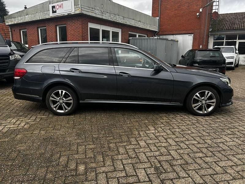 Gebraucht Mercedes E350 Avantgarde 252 PS (185 kW) 2014 Grau Limousine