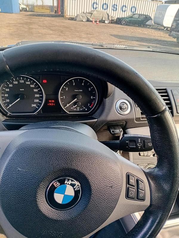 Gebraucht BMW 118 130 PS (95 kW) 2006 Grau Kleinwagen