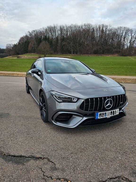 Grau Gebraucht 2020 Mercedes CLA45 AMG Shooting Brake AMG Kombi | 47.000 € (Etwas zu teuer) - Bild 1/4