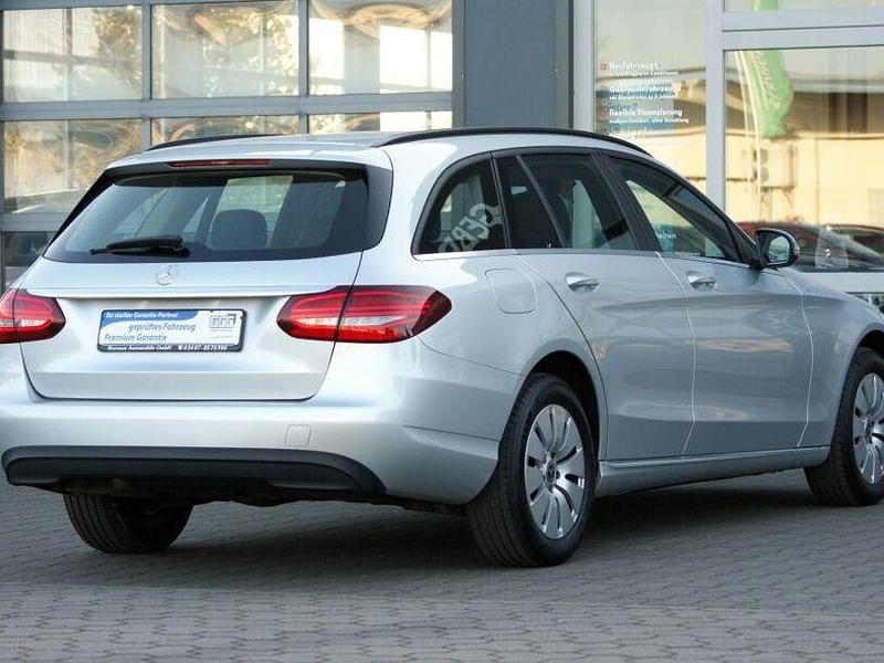 Gebraucht Mercedes C200 160 PS (117 kW) 2021 Andere Limousine