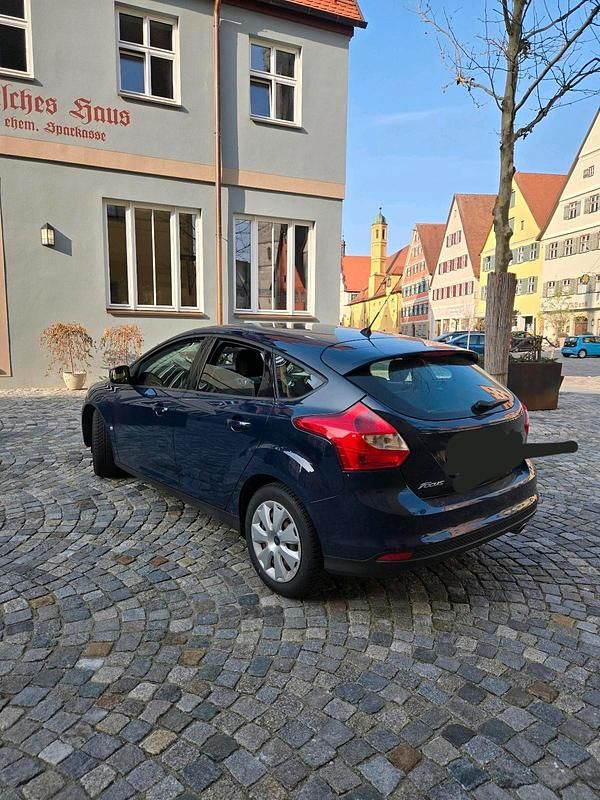 Gebraucht Ford Focus 150 PS (110 kW) 2013 Blau Limousine
