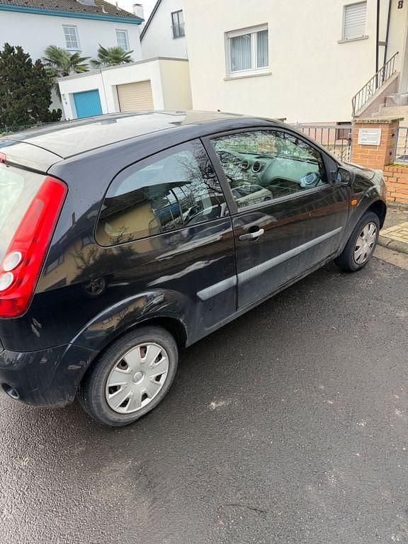 Gebraucht Ford Fiesta 69 PS (50 kW) 2007 Schwarz Kleinwagen