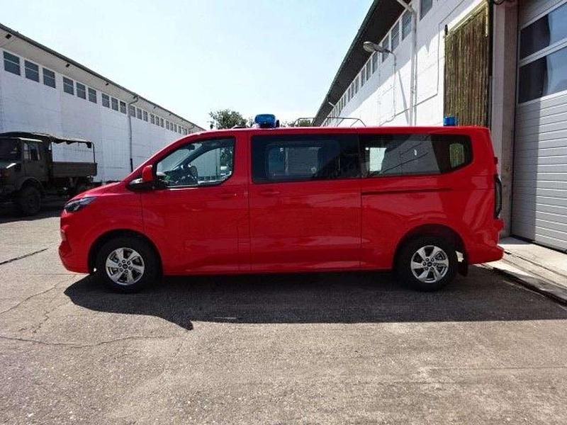Gebraucht Ford Transit Custom Limited 136 PS (100 kW) 2024 Race red Van / Kleinbus