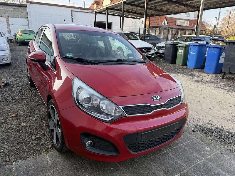 Gebraucht Kia Rio DREAM-TEAM Edition 86 PS (63 kW) 2012 Rot