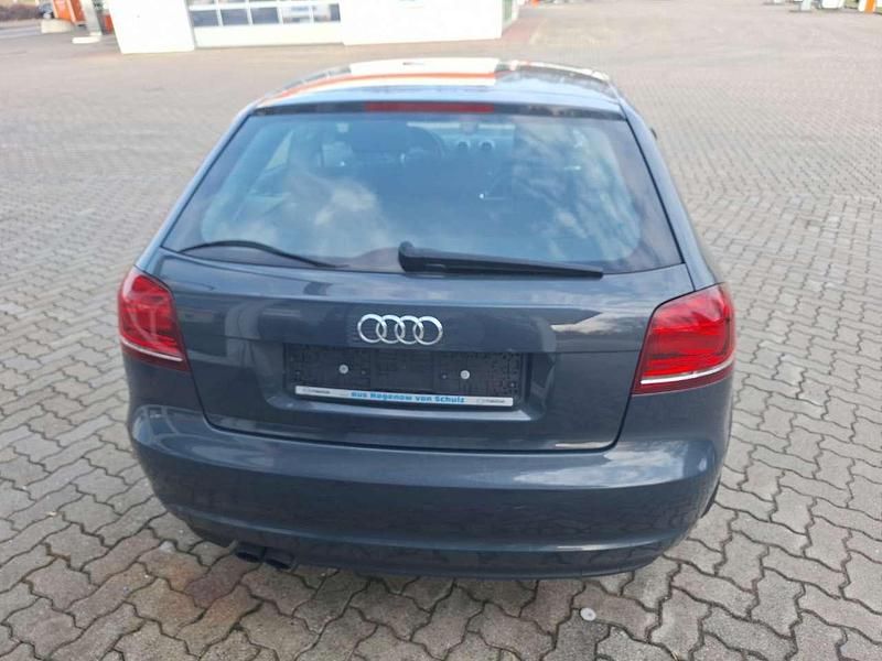 Gebraucht Audi A3 160 PS (117 kW) 2011 Grau Limousine