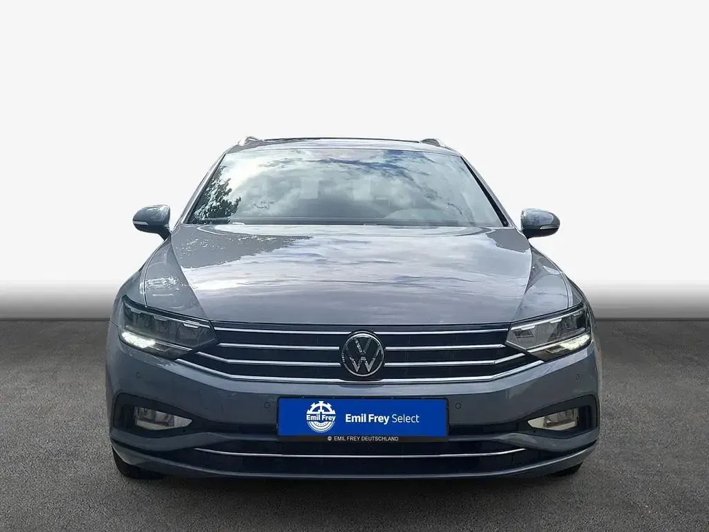 Gebraucht VW Passat Business 150 PS (110 kW) 2023 Grau Kombi