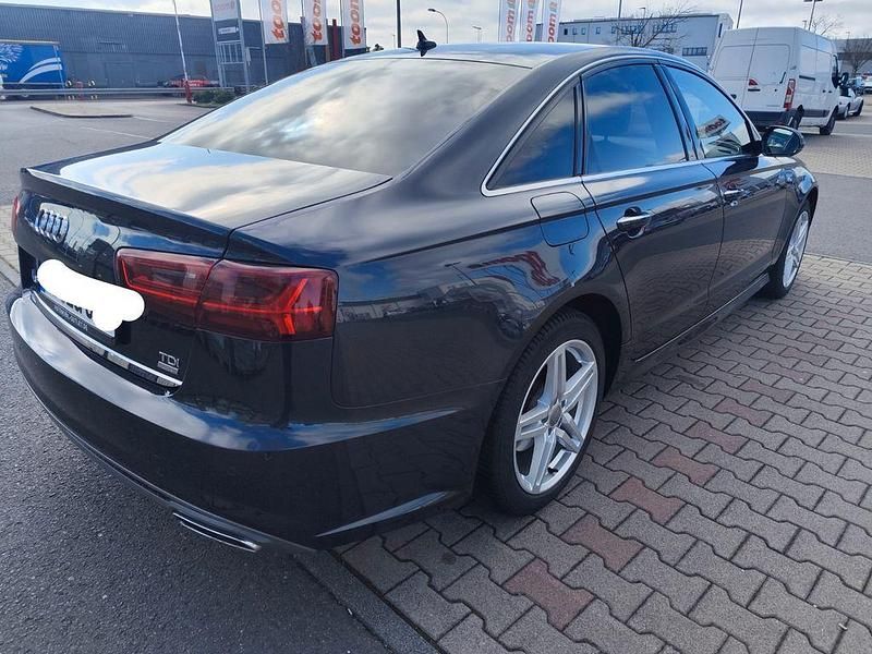 Gebraucht Audi A6 Ambiente 190 PS (139 kW) 2018 Blau Limousine