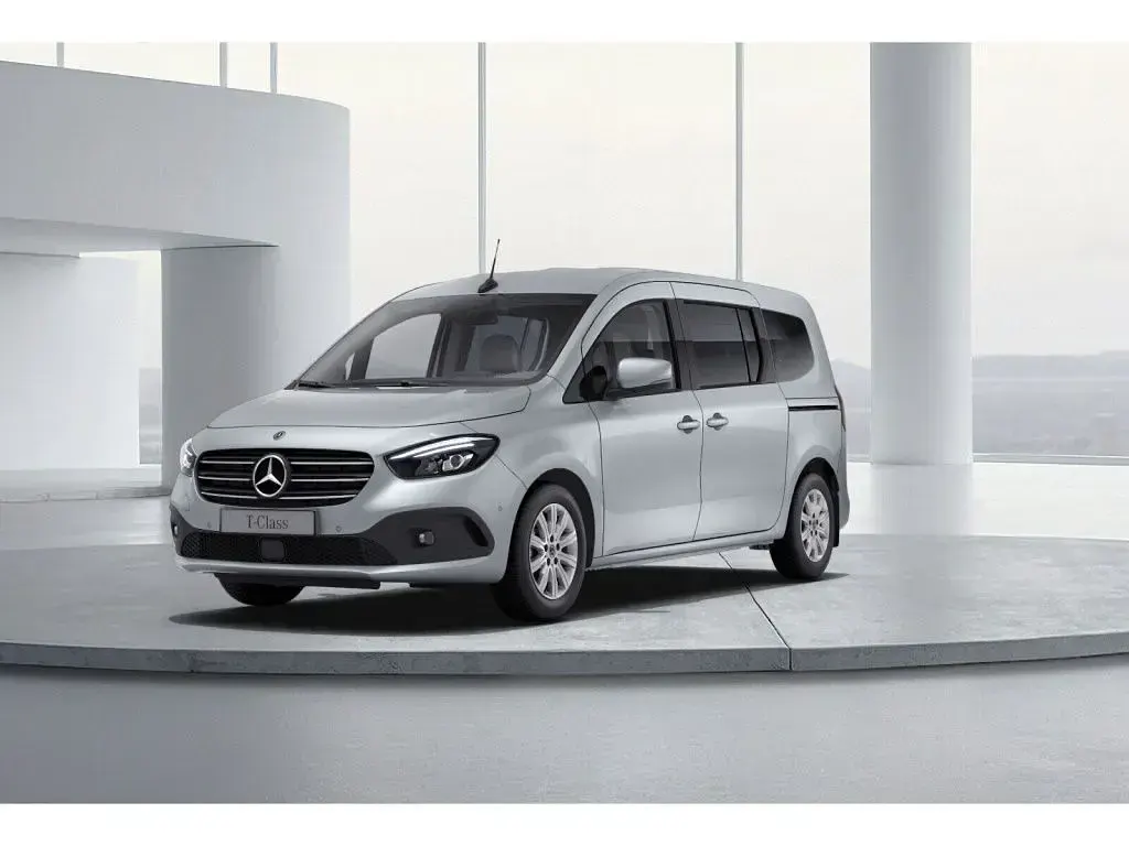 Neu Mercedes T180 Progressive 131 PS (96 kW) 2026 Silber Van / Kleinbus