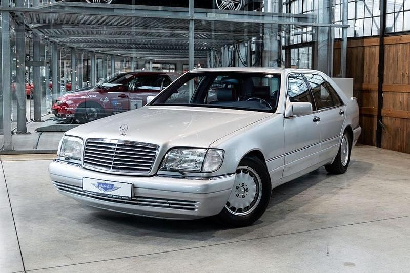 Silber Gebraucht 1991 Mercedes 600 Limousine | 21.890 € - Bild 1/4