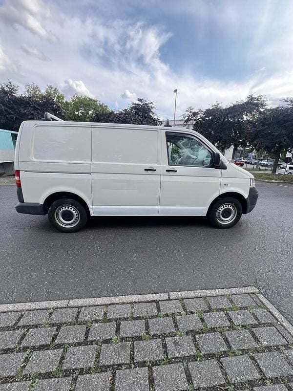 Weiß Gebraucht 2009 VW T5 Van | 5.900 € (Superpreis) - Bild 1/4