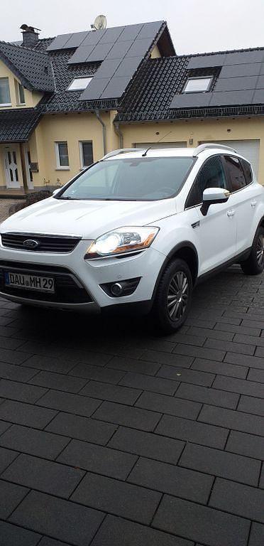 Weiß Gebraucht 2009 Ford Kuga Titanium SUV | 2.950 € (Superpreis) - Bild 1/4