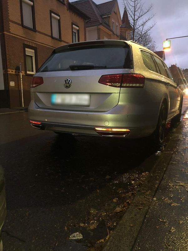 Gebraucht VW Passat 150 PS (110 kW) 2015 Silber Kombi