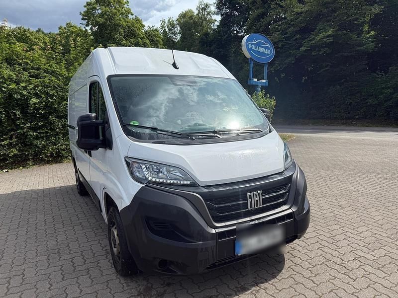 Weiß Gebraucht 2023 Fiat Ducato Van | 8.900 € - Bild 1/4