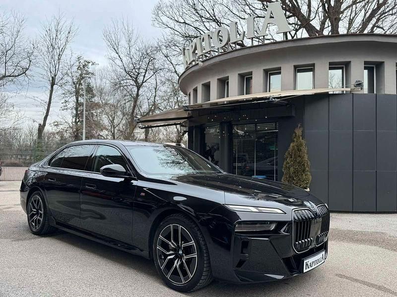 Gebraucht BMW 740 489 PS (359 kW) 2023 Limousine