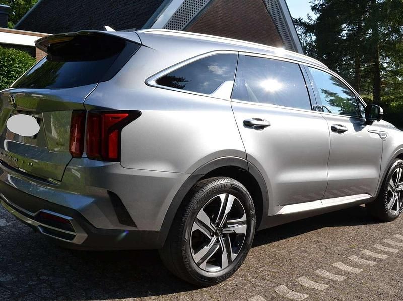 Grau Gebraucht 2021 Kia Sorento Spirit SUV | 35.990 € (Guter Preis) - Bild 1/4