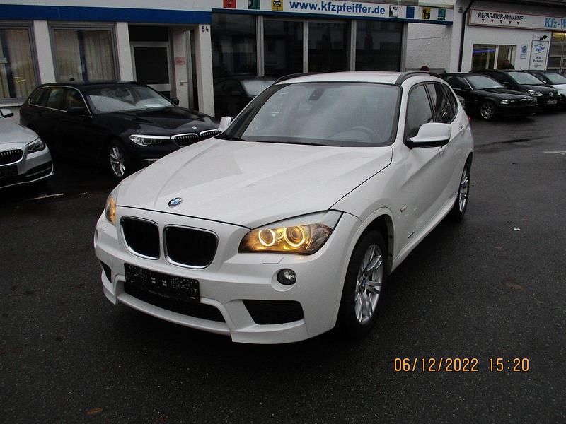 Weiß Gebraucht 2012 BMW X1 Performance SUV | 13.980 € - Bild 1/4