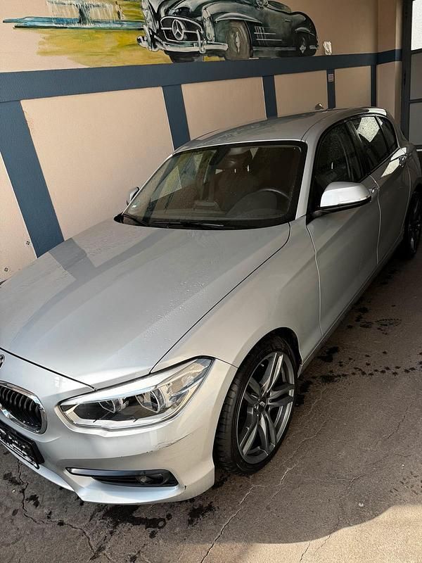 Gebraucht BMW 118 133 PS (97 kW) 2016 Silber Kleinwagen
