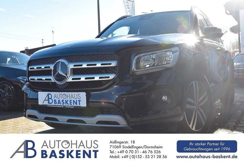 Schwarz Gebraucht 2021 Mercedes GLB200 SUV | 30.890 € (Guter Preis) - Bild 1/4