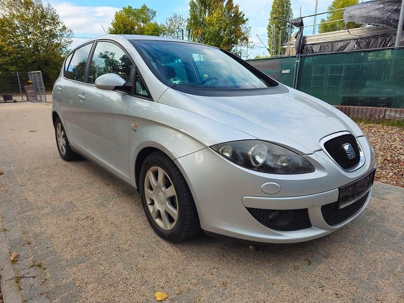 Gebraucht Seat Altea 150 PS (110 kW) 2005 Silber Van / Kleinbus