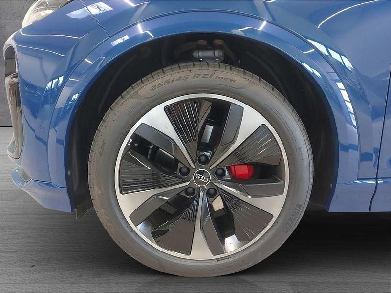 Gebraucht Audi Q6 e-tron Performance 225 kW (306 PS) 2024 Blau SUV