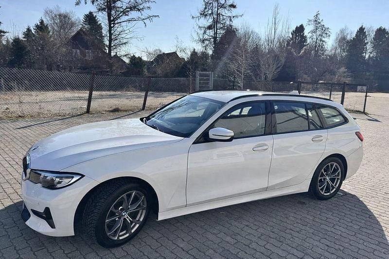 Gebraucht BMW 318 Performance 150 PS (110 kW) 2020 Weiß Kombi