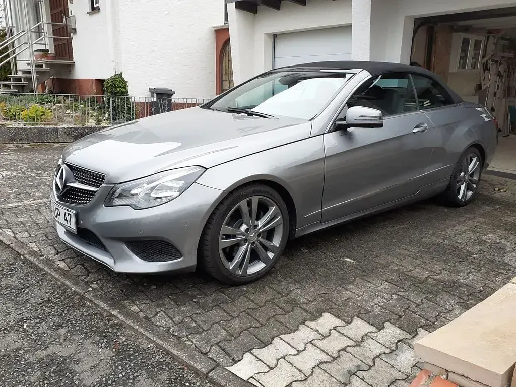 Gebraucht Mercedes E350 306 PS (225 kW) 2014 Silber Cabrio