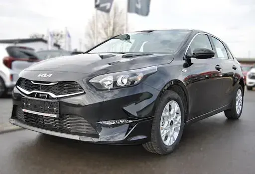 Uusi Kia Ceed Vision 140 HP (102 kW) 2025 Musta Viistoperä