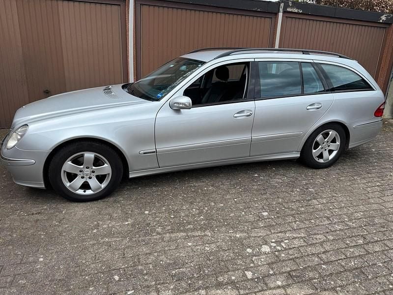 Gebraucht 2006 Mercedes E280 Kombi | 3.950 € (Guter Preis) - Bild 1/4