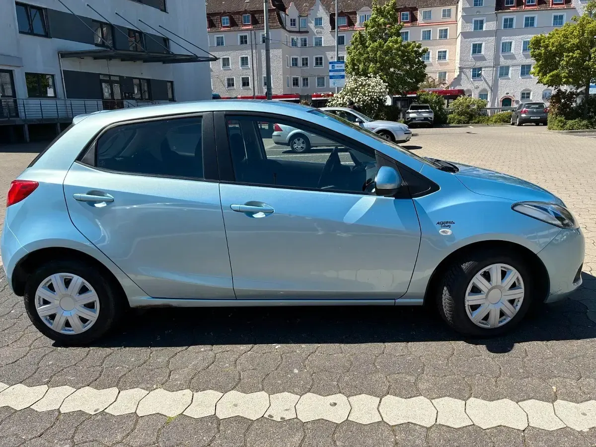 Brugt Mazda 2 75 HK (55 kW) 2008 Blå Hatchback
