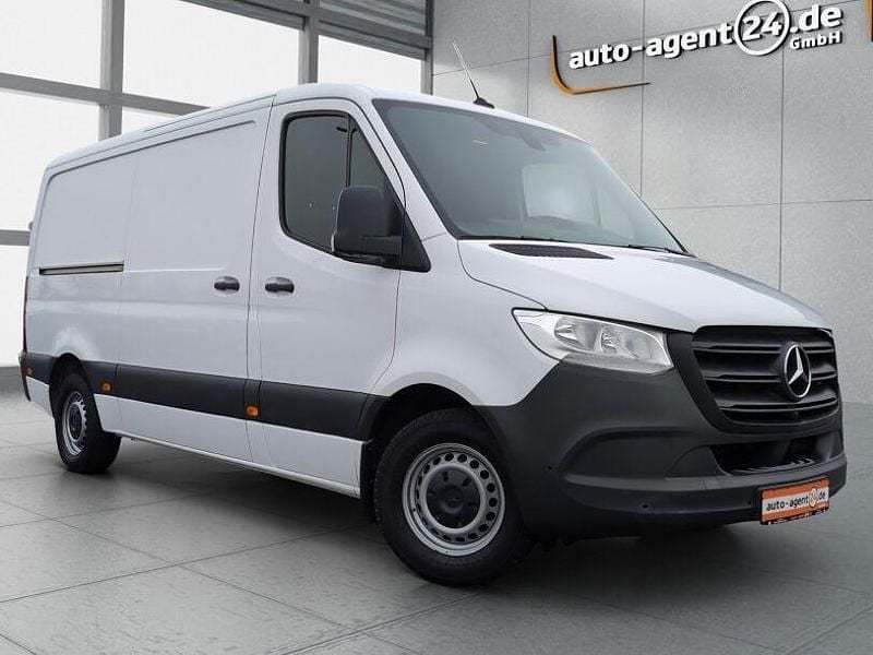 Gebraucht Mercedes Sprinter 163 PS (119 kW) 2019 Arktikweiss Van
