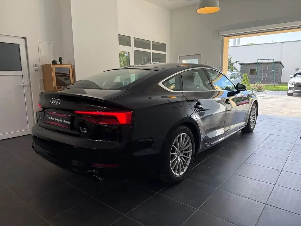 Gebraucht Audi A5 Sportback 190 PS (139 kW) 2017 Schwarz Kleinwagen