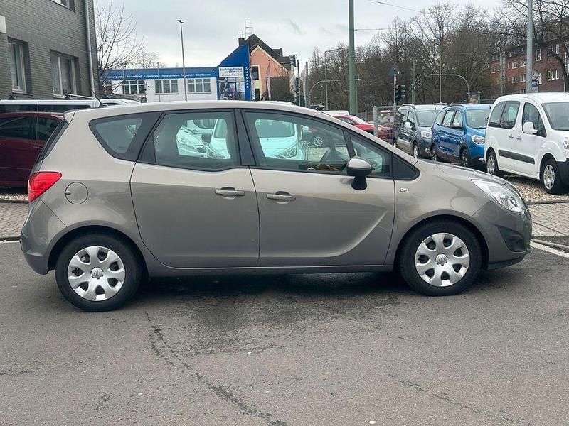 Gebraucht Opel Meriva 101 PS (74 kW) 2011 Grau Van / Kleinbus