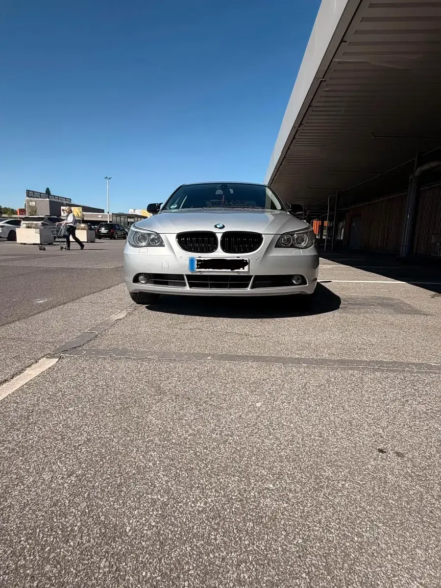 Second-hand BMW 525 192 CP (141 kW) 2004 Argintiu Berlinǎ