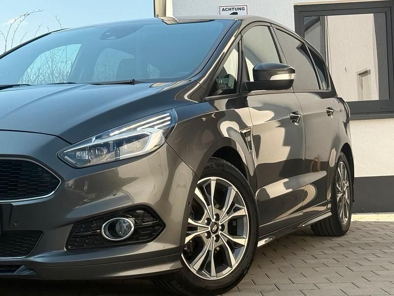 Gebraucht Ford S-MAX ST-Line 241 PS (177 kW) 2019 Grau Van / Kleinbus