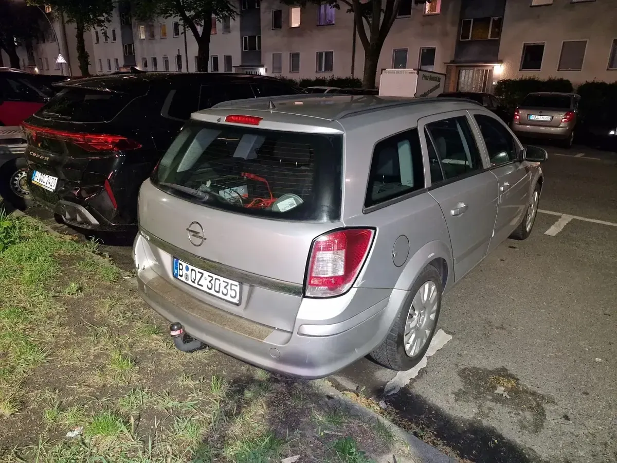 Gebraucht Opel Astra 110 PS (80 kW) 2007 Silber Kombi