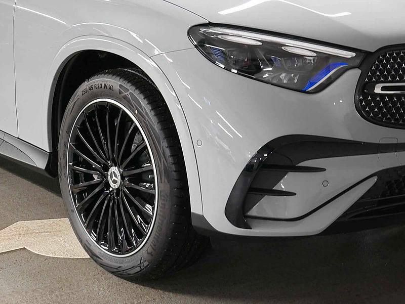Gebraucht Mercedes GLC450 AMG 367 PS (269 kW) 2025 Grau SUV