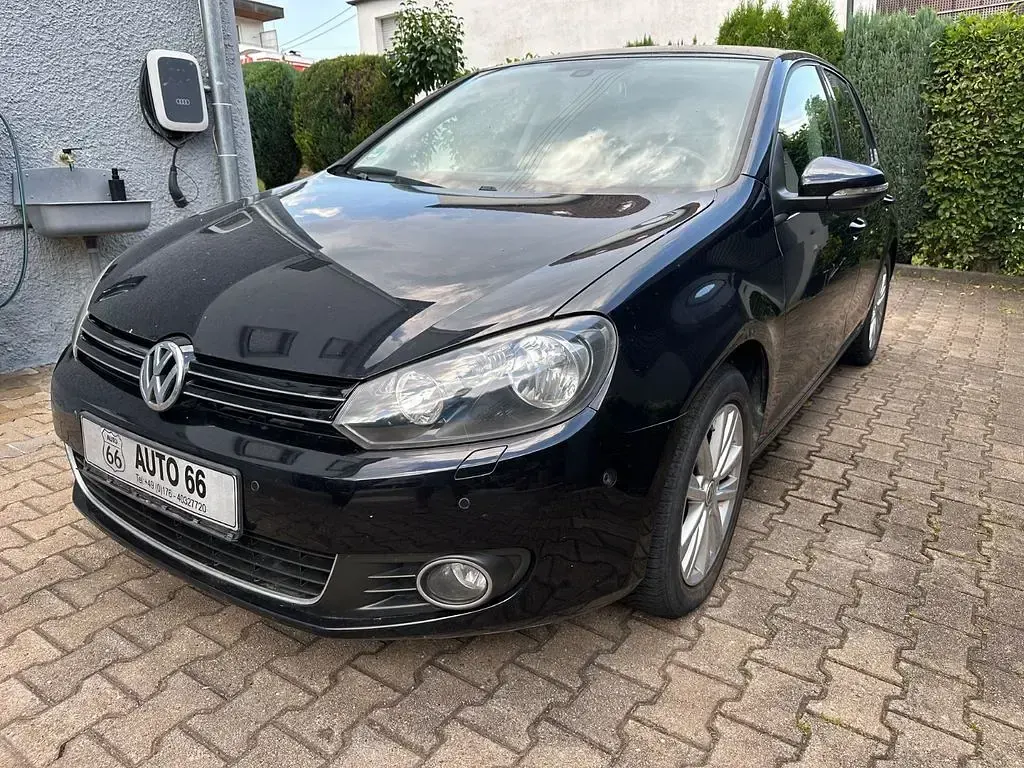 Gebraucht VW Golf VI Style 122 PS (89 kW) 2011 Schwarz Kleinwagen