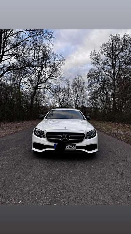 Gebraucht 2018 Mercedes E350 Limousine | 21.000 € (Superpreis) - Bild 1/4