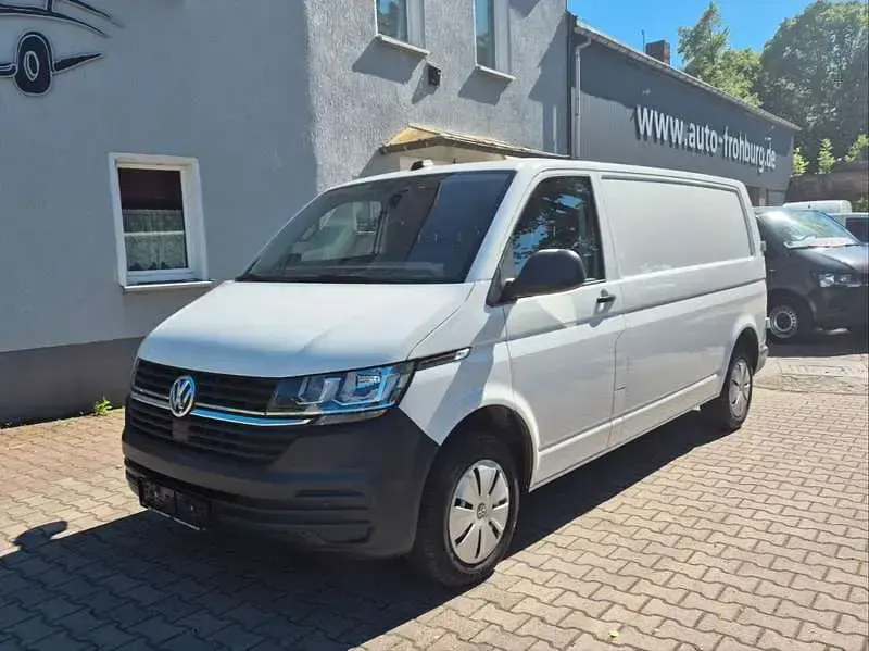 Gebraucht VW T6.1 150 PS (110 kW) 2023 Weiß Van
