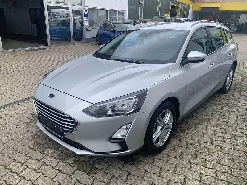Gebraucht Ford Focus Cool & Connect 125 PS (91 kW) 2021 Silber Kombi
