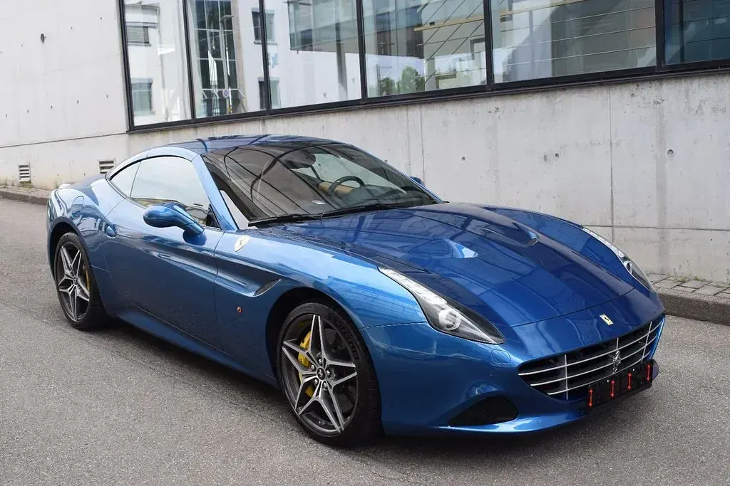 Gebraucht Ferrari California 560 PS (411 kW) 2014 Blau Cabrio