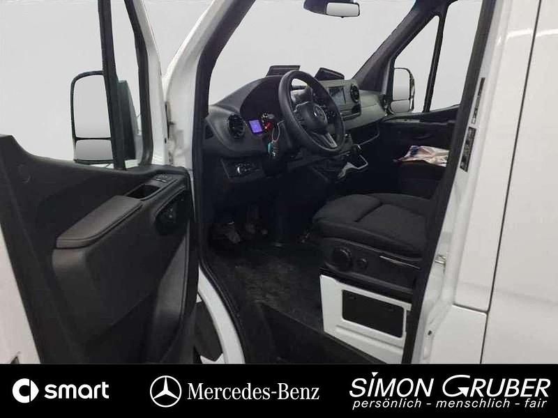 Gebraucht Mercedes Sprinter 170 PS (125 kW) 2023 Arktikweiß Van