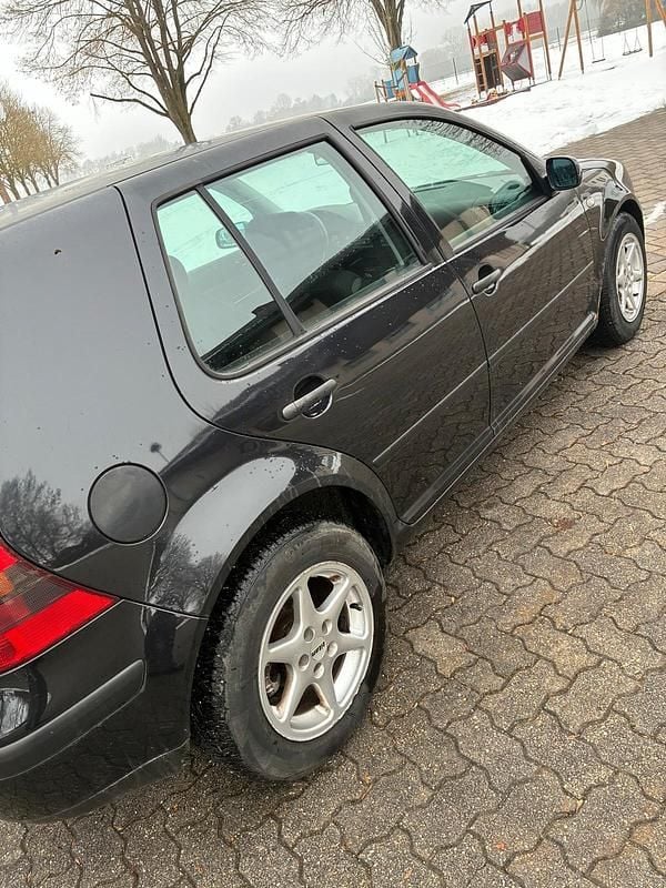 Gebraucht VW Golf IV 2003 Schwarz Kleinwagen