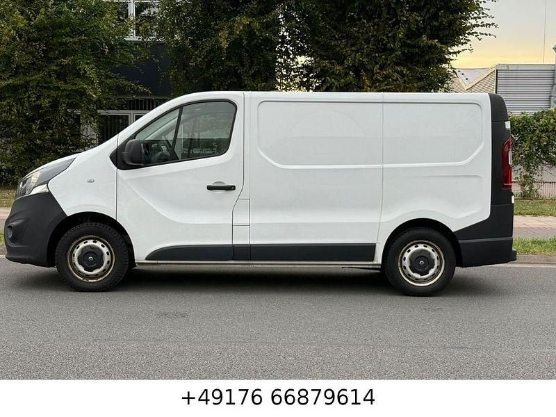 Weiß Gebraucht 2019 Opel Vivaro Van | 11.300 € - Bild 1/4
