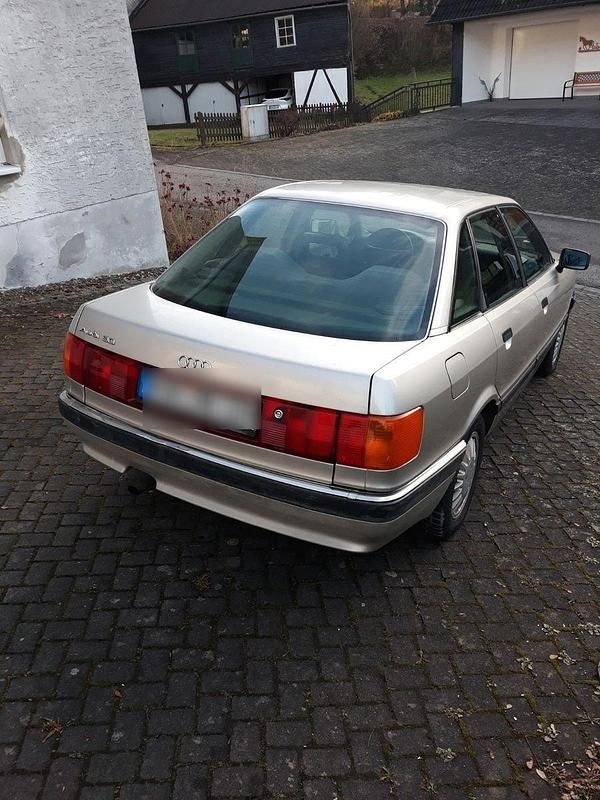 Gebraucht Audi 90 116 PS (85 kW) 1987 Silber Limousine