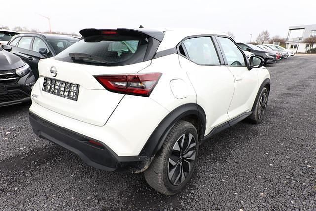 Gebraucht Nissan Juke Acenta 114 PS (83 kW) 2023 Brilliant white pearl brilliant white pearl SUV