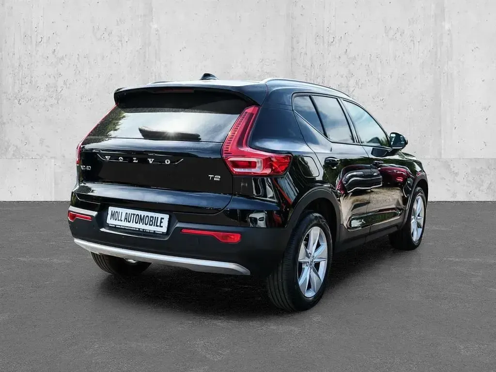 Gebraucht Volvo XC40 Core 129 PS (94 kW) 2023 Schwarz SUV